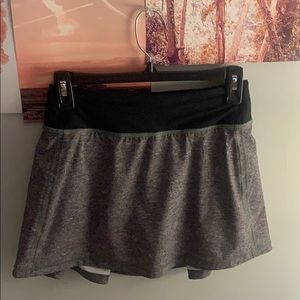Brand new with tags LULULEMON SKIRT SIZE 2